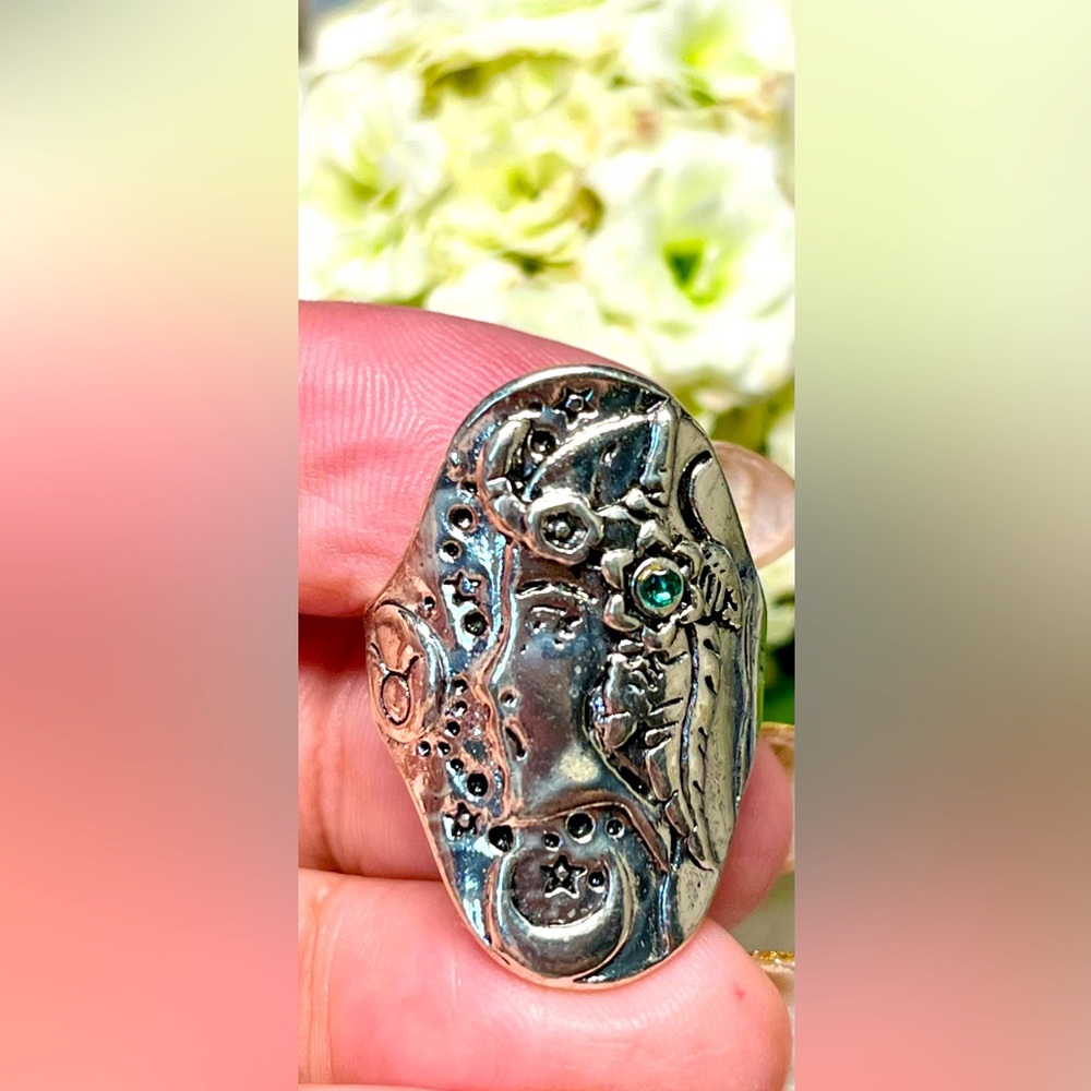Shepherdess/Viking Queen/wiccan/Silver Women's Ring with Intricate Design